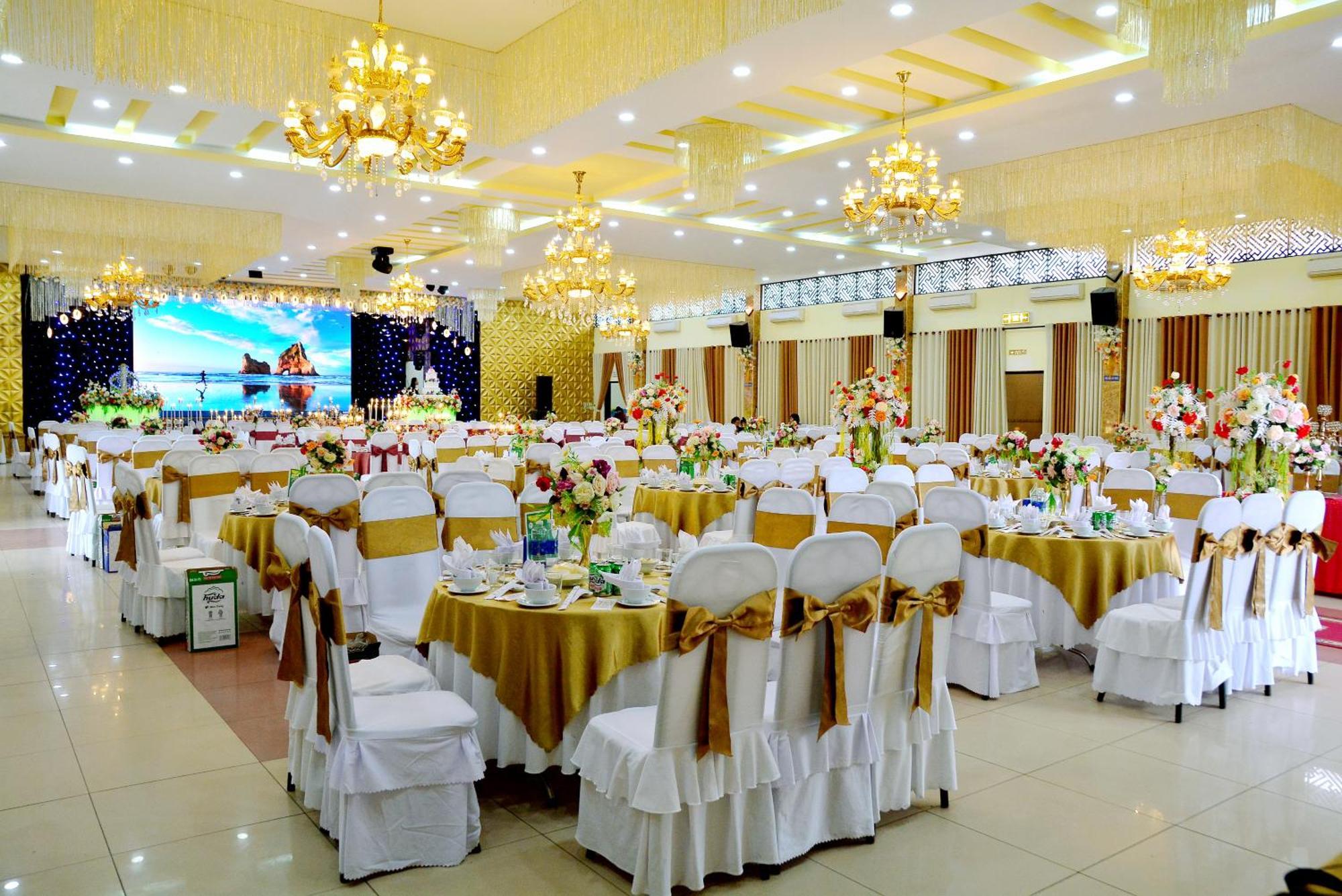 Song Huong Hue Hotel Exterior photo
