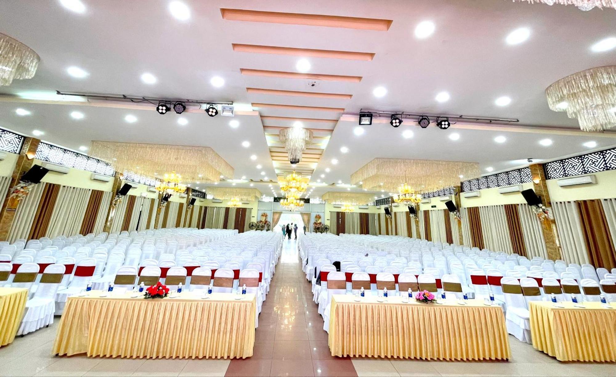 Song Huong Hue Hotel Exterior photo