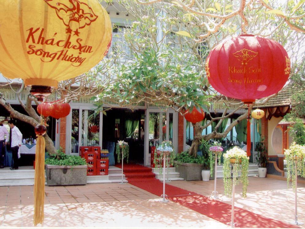 Song Huong Hue Hotel Exterior photo